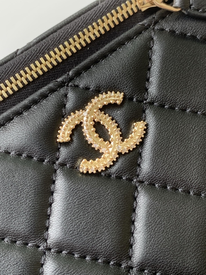 Ch**el cosmetic bags